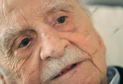 El escritor Francisco de Ayala